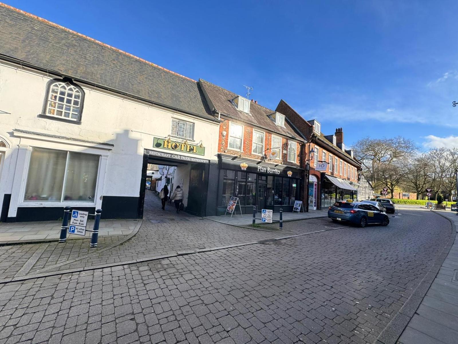 Villare Hitchin Town Centre Экстерьер фото