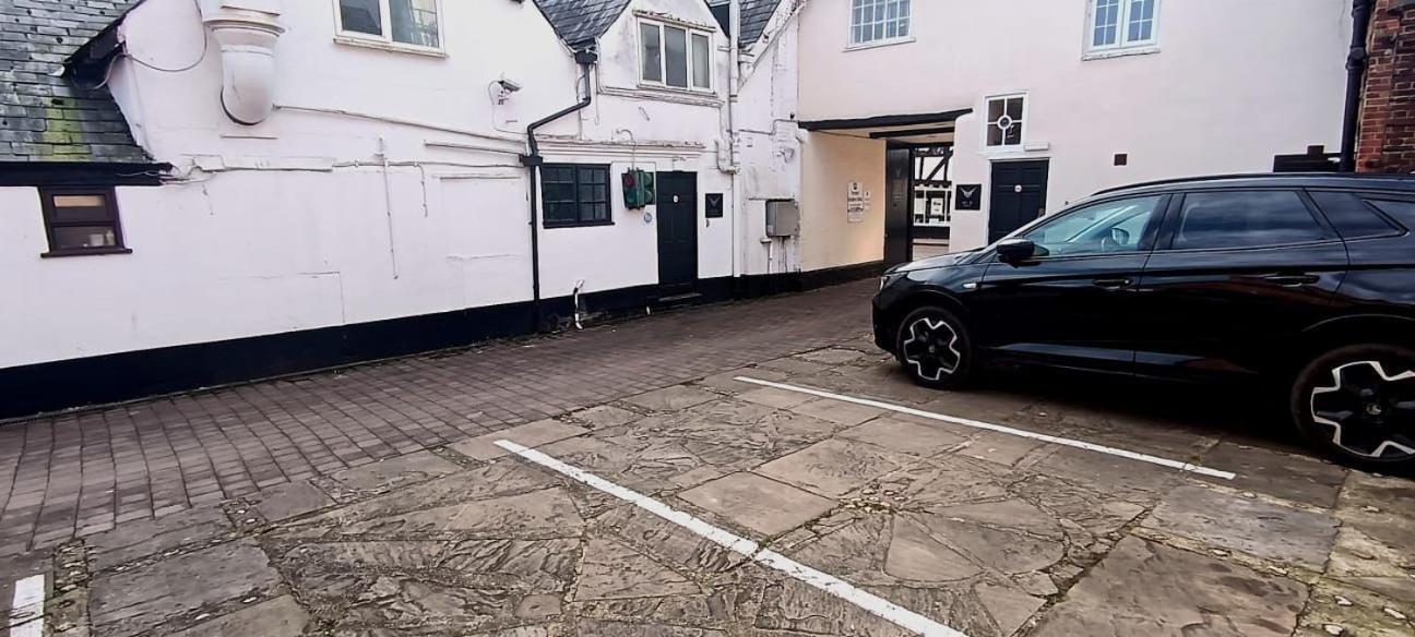 Villare Hitchin Town Centre Экстерьер фото