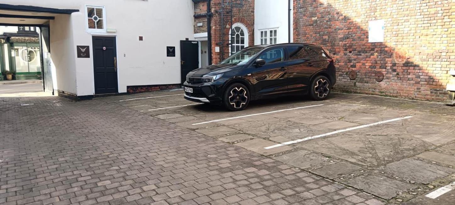 Villare Hitchin Town Centre Экстерьер фото