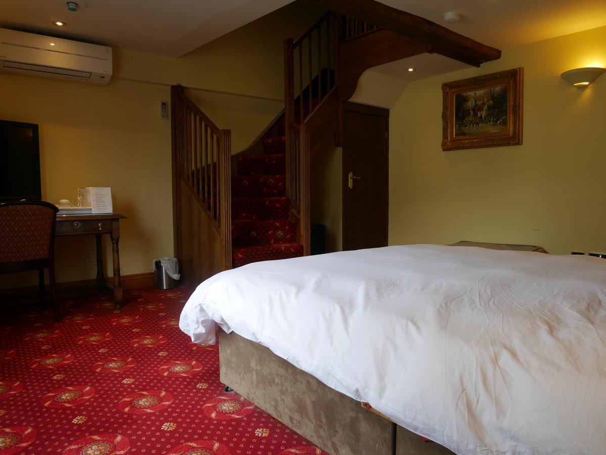 Villare Hitchin Town Centre Экстерьер фото